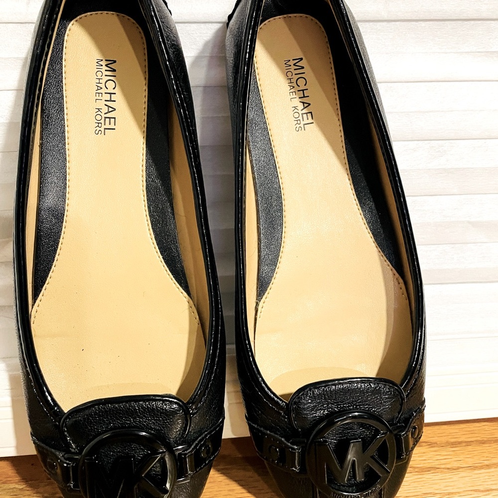 Michael Kors Flats